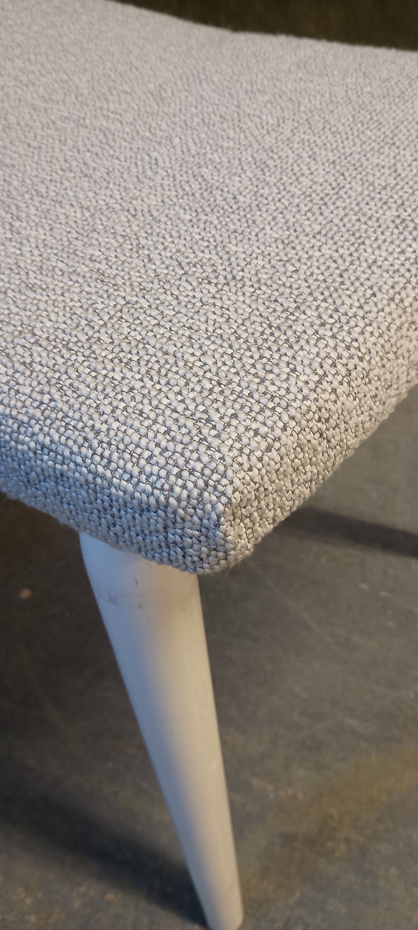 Kampaus/peilipöytä