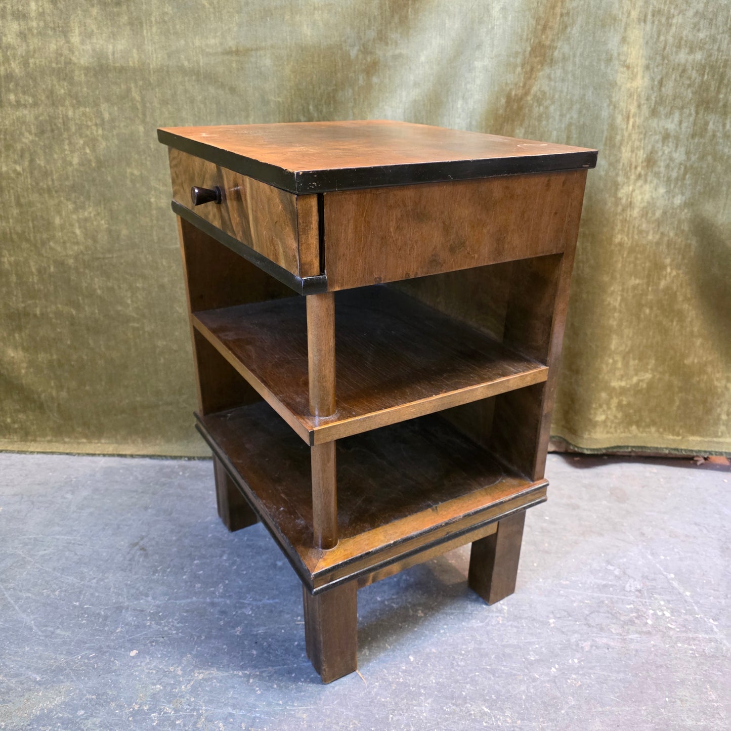 Art deco yö/sivupöytä