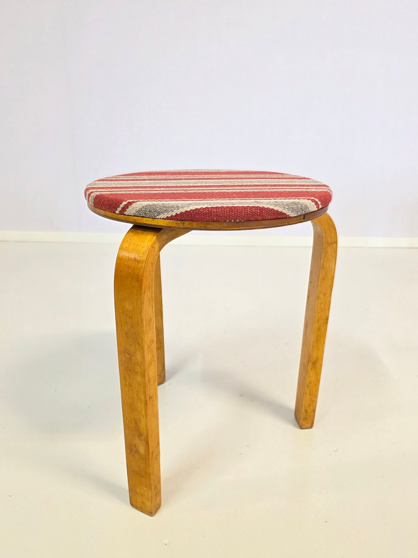 Alvar Aalto jakkara "sandwich"