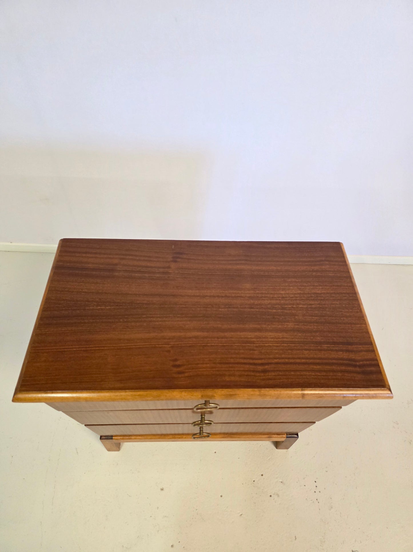 Funky vintage lipasto