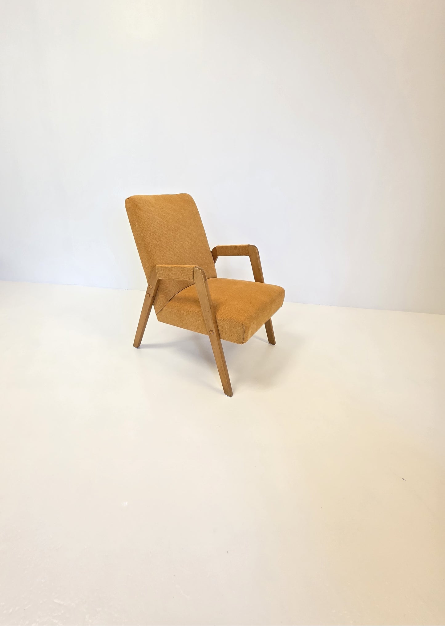 Olle Filen "Figaro" Nojatuolit