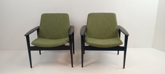Uudelleenverhoillut vintage nojatuolit